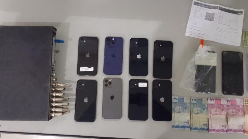 Celulares e caminhão furtados são recuperados pela PM