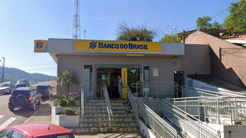 Criminosos furtam armas de agência do Banco do Brasil