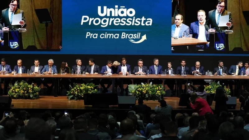 Partidos União Brasil e Progressistas oficializam federação