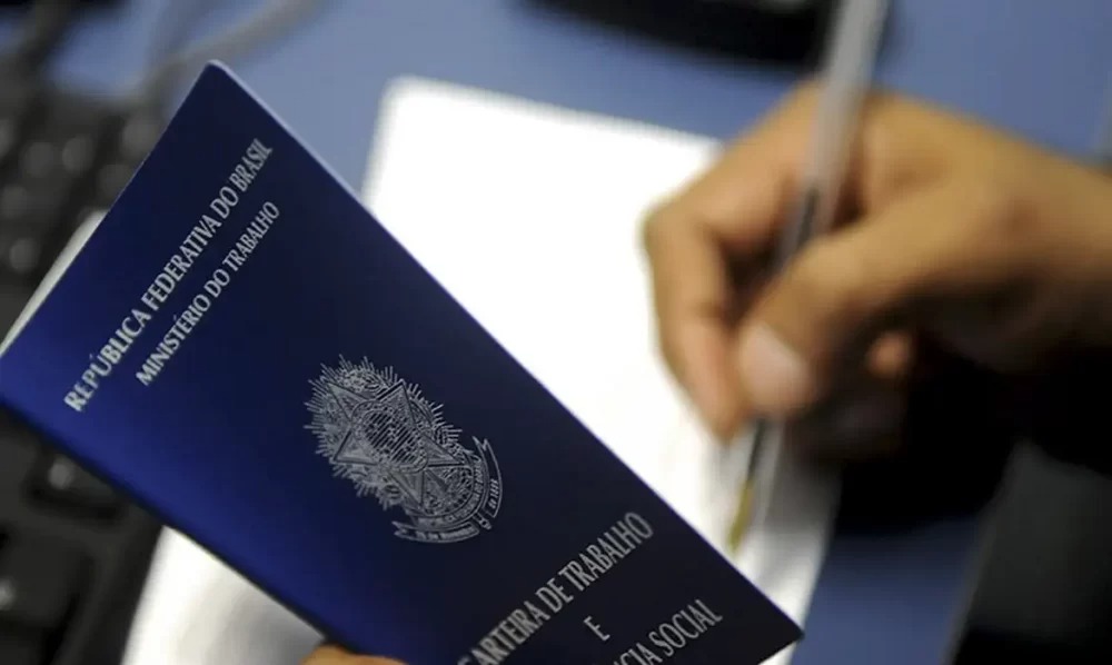 Capricórnio Têxtil abre vaga para Auxiliar de Serviços Gerais