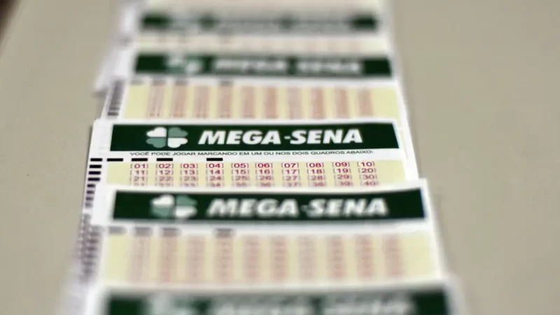 Mega-Sena acumula e sorteia R$ 40 milhões nesta terça