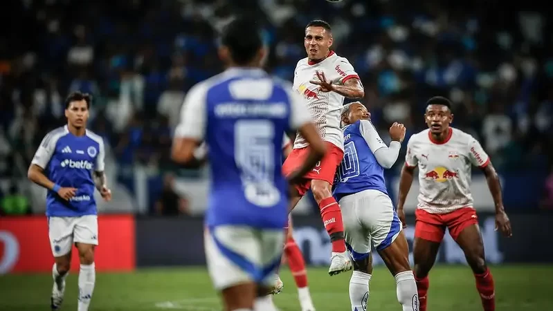 Red Bull Bragantino perde de virada do Cruzeiro no Mineirão