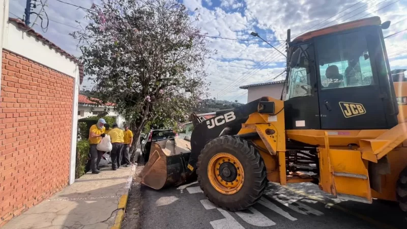 Arrastão de Limpeza acontece em mais 4 bairros nesta segunda