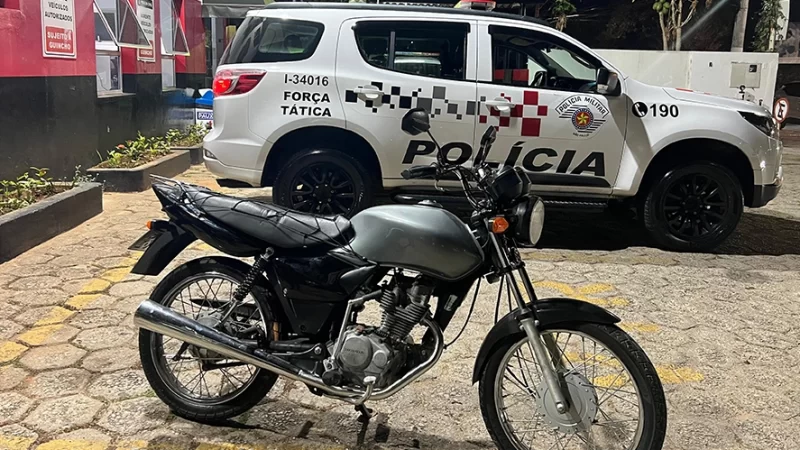 Polícia Militar prende em Bragança homem com moto furtada