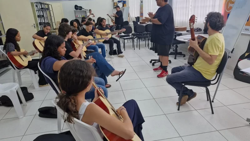 ‘Harmonizando a Vida’ abre inscrições para aulas de violão em Bragança