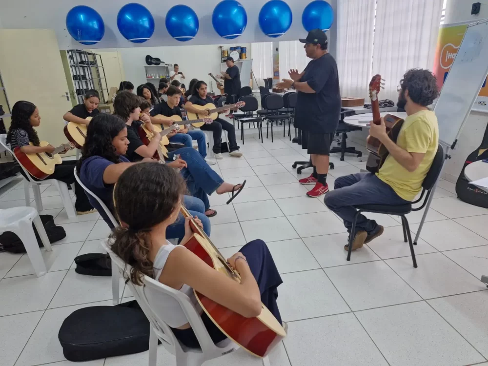 ‘Harmonizando a Vida’ abre inscrições para aulas de violão em Bragança