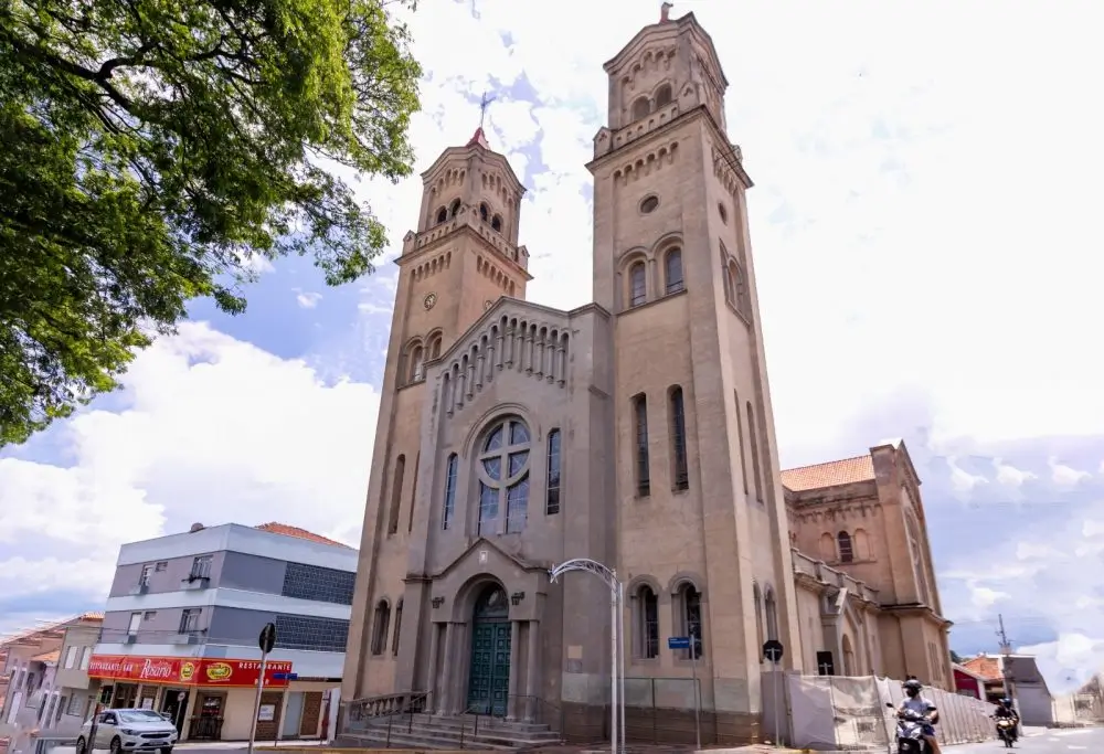 Festa de Nossa Senhora do Rosário anima fiéis em Bragança Paulista