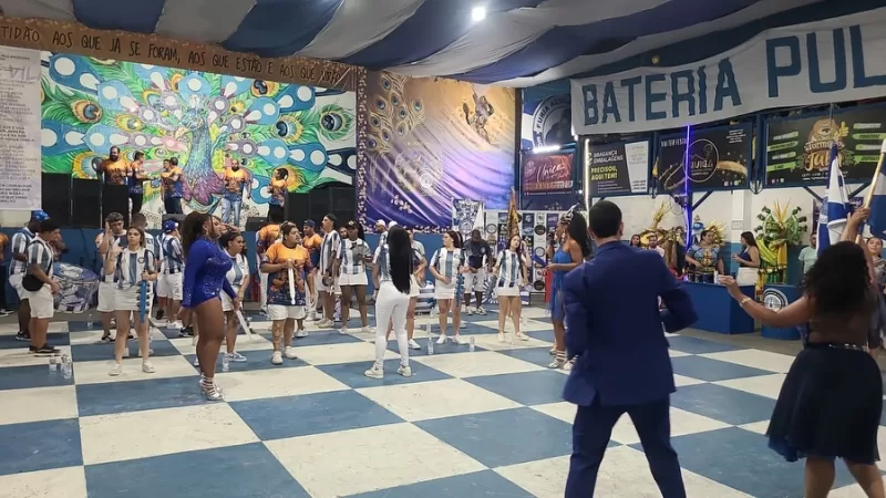 Acadêmicos da Vila celebra Bodas de Ouro com festa
