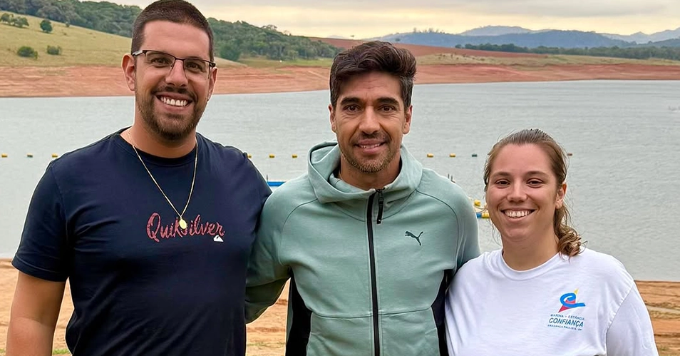Técnico do Palmeiras curte folga em Bragança Paulista