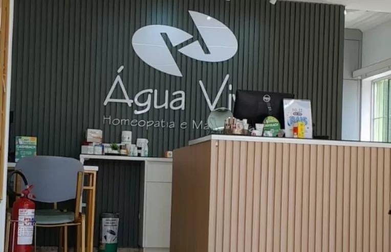 Farmácia Água Viva contrata Auxiliar de Laboratório
