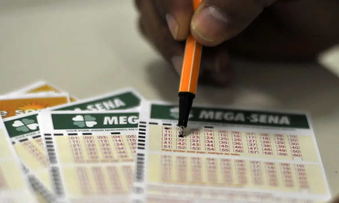 Mega-Sena sorteia R$ 33 milhões nesta terça