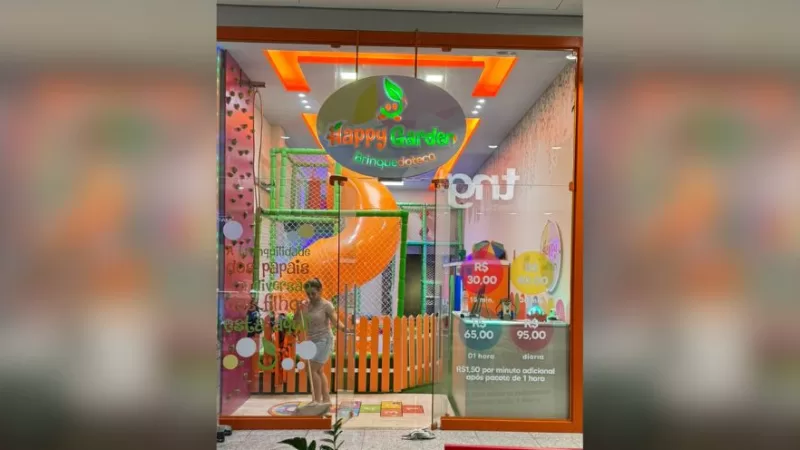 Happy Garden Brinquedoteca contrata Recreadora em Bragança