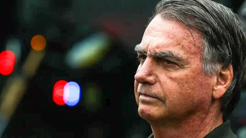 Ex-presidente Jair Bolsonaro é preso pela Polícia Federal