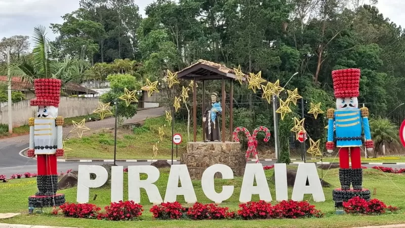 Piracaia divulga programação do Natal Luz 2025