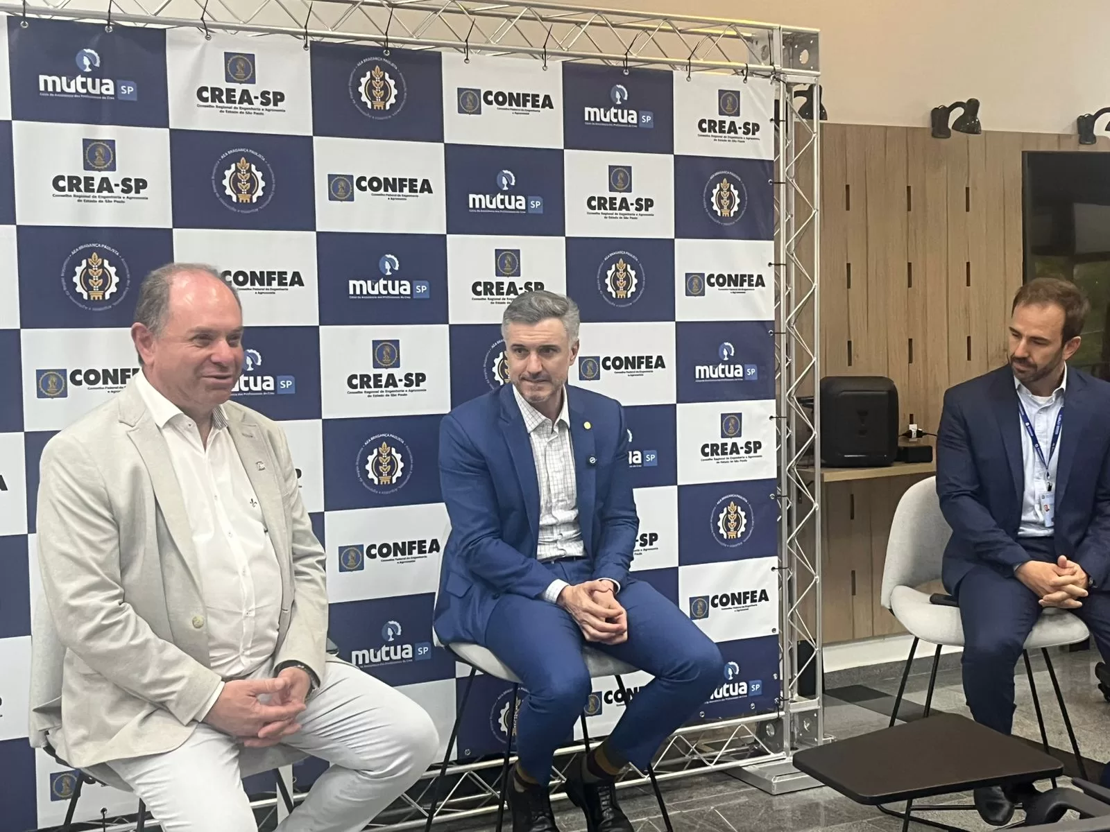 Bragança e Atibaia recebem visita do presidente do CONFEA