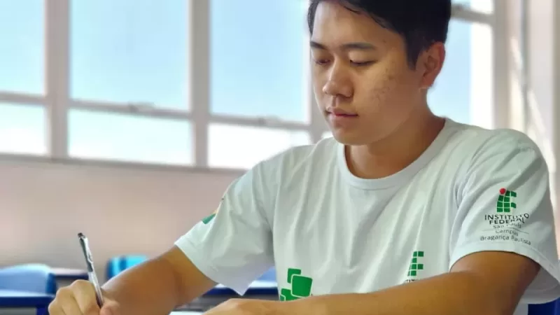 Estudante do IFSP Bragança Paulista conquista medalha de prata na OLITEF 2025