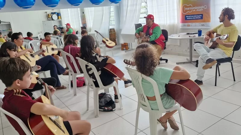 Projeto Harmonizando a Vida promove apresentação de encerramento
