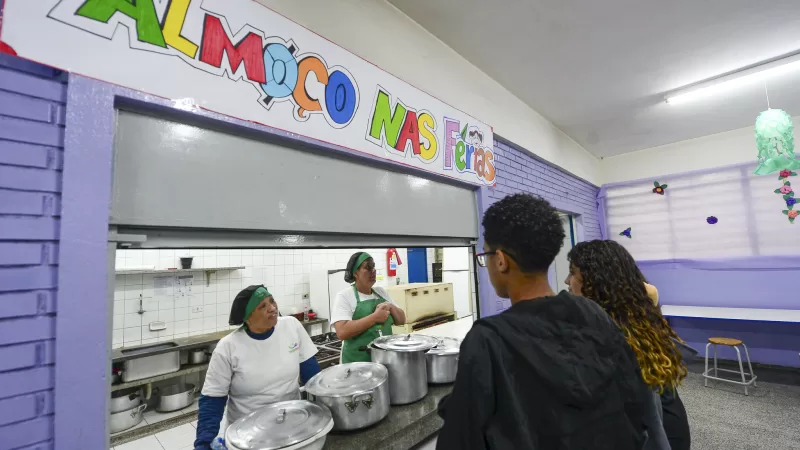 Almoço nas férias: prazo de inscrição para alunos estaduais termina hoje