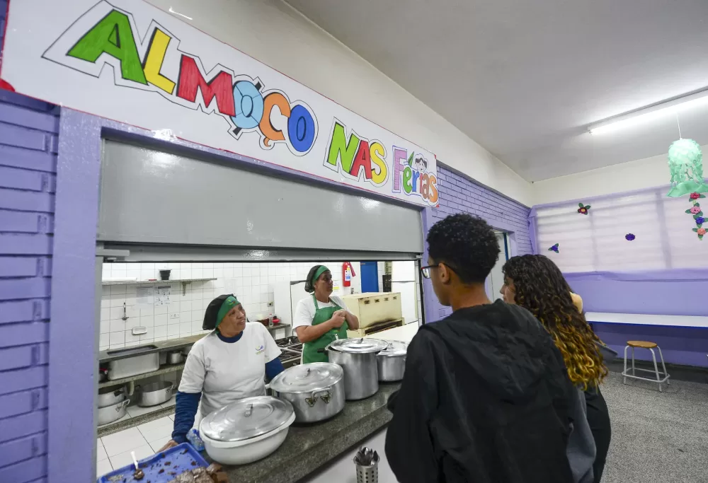 Almoço nas férias: prazo de inscrição para alunos estaduais termina hoje