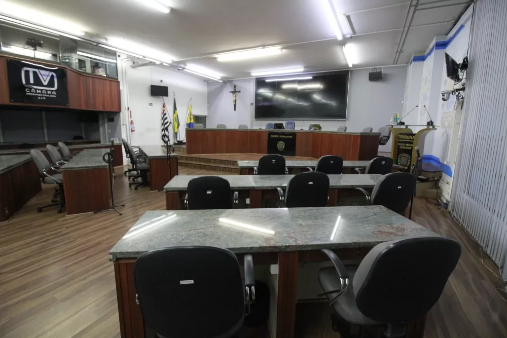 Jornada de professores é discutida em audiência no dia 12