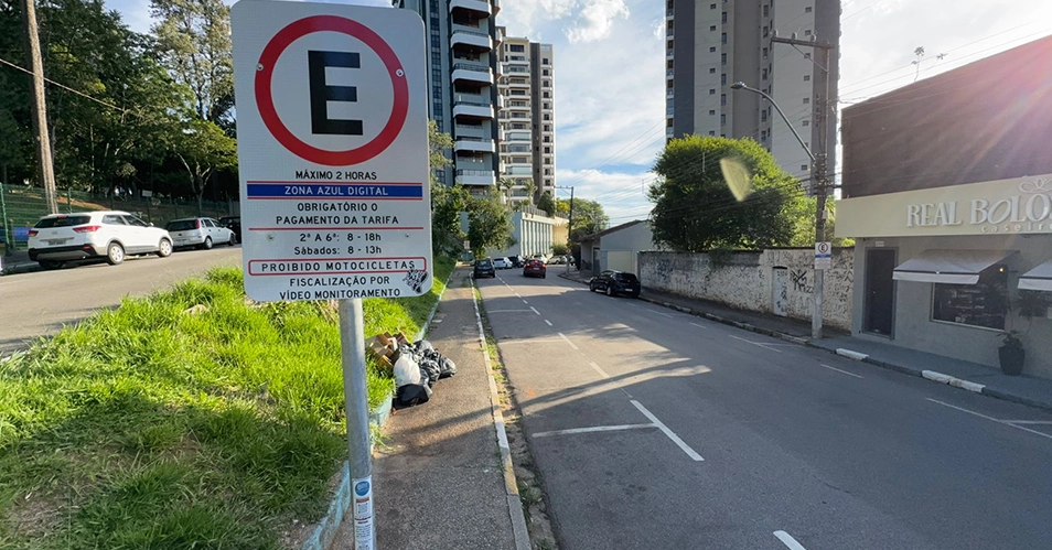 Confira a lista de 57 vias com regulamentação de Zona Azul