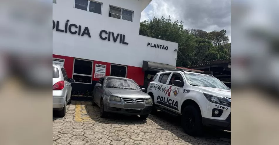 PM prende acusado de receptação e recupera veículo furtado