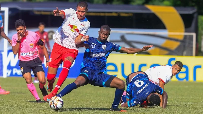 Bragantino vence e avança para 3ª fase da Copinha