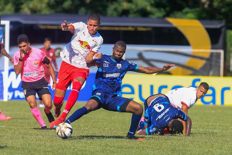 Bragantino vence e avança para 3ª fase da Copinha