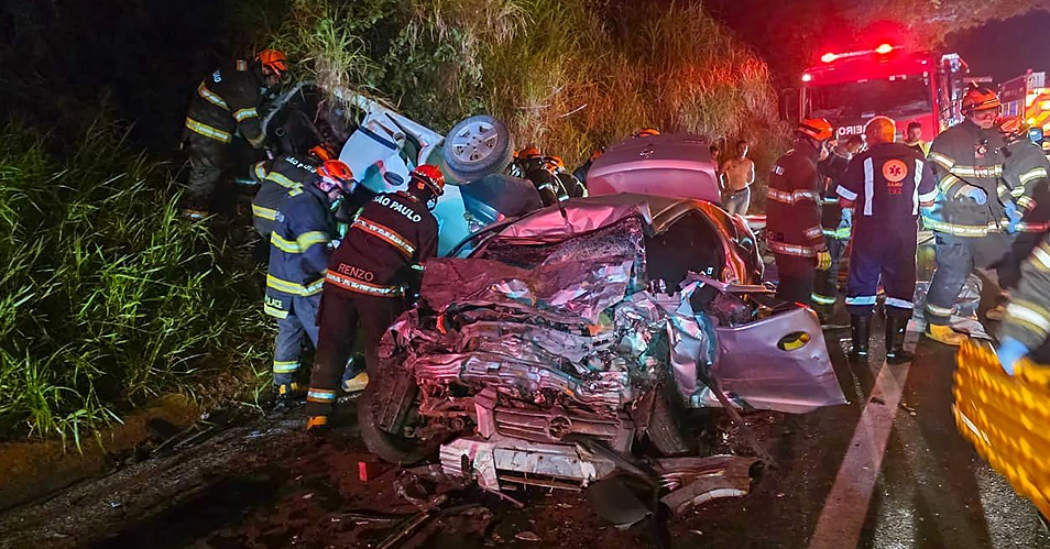 Jovem de 28 e homem de 40 anos morrem em acidente na Bragança/Itatiba