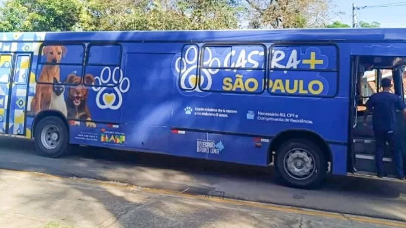 Programa Castra+ realiza ação no Bragança Shopping