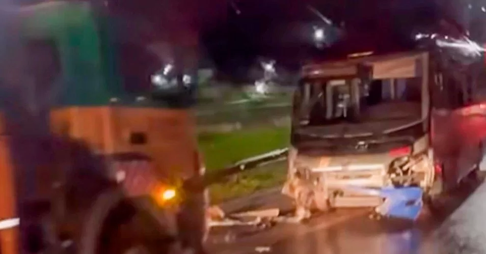 Acidente com ônibus da CMW deixa um morto e cinco feridos