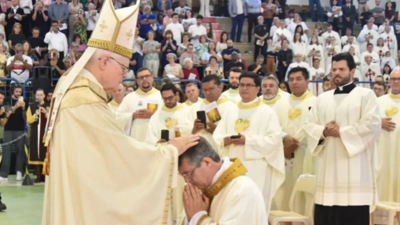 Ordenação Episcopal de Márcio Vidal é marcada por fé e emoção