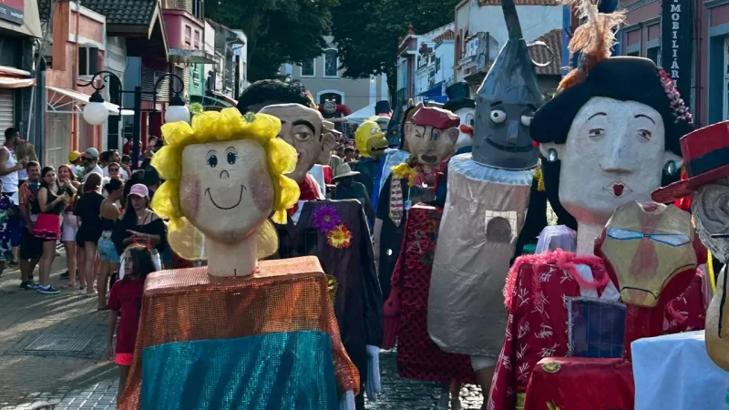 Carnaval 2026: Atibaia divulga programação com bonecões, marchinhas e blocos