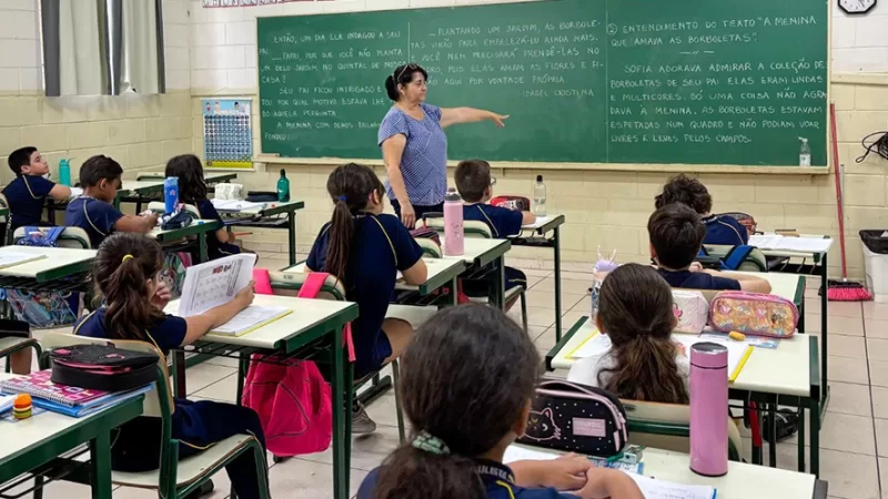 Após decisão judicial, Educação garante aulas normalizadas