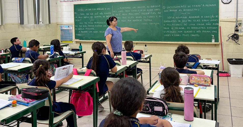 Após decisão judicial, Educação garante aulas normalizadas