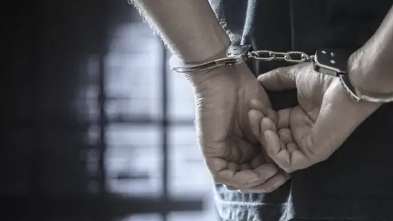 Polícia Militar prende 8 procurados da Justiça