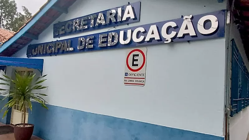 Após decisão judicial, Educação contrata nova terceirizada