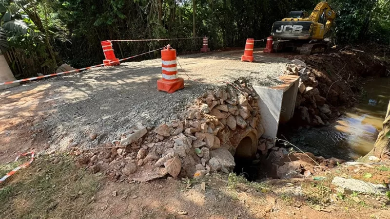 Trânsito é liberado, mas ponte não fica pronta no prazo