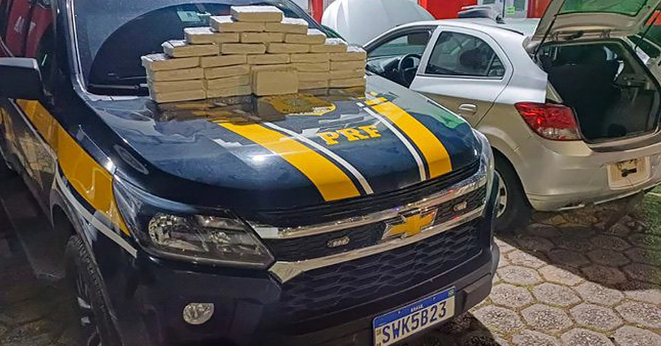PRF apreende 31 kg de cocaína na Fernão Dias