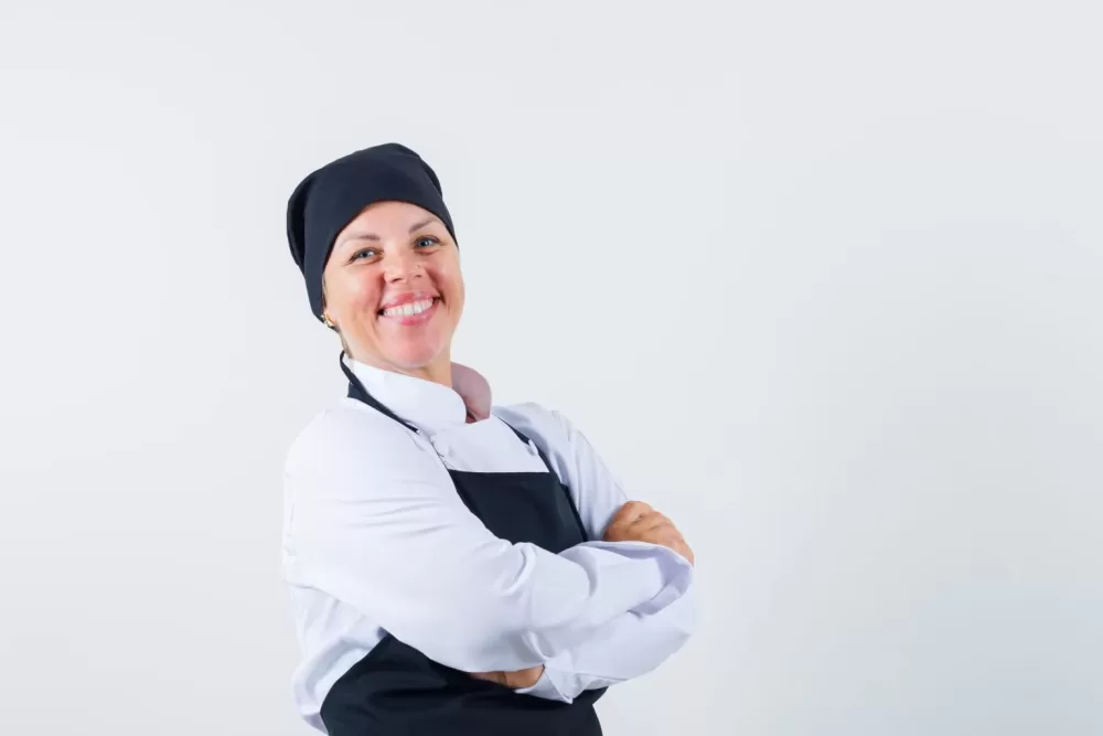Espaço de eventos abre vagas CLT e freela de cozinheira e auxiliar