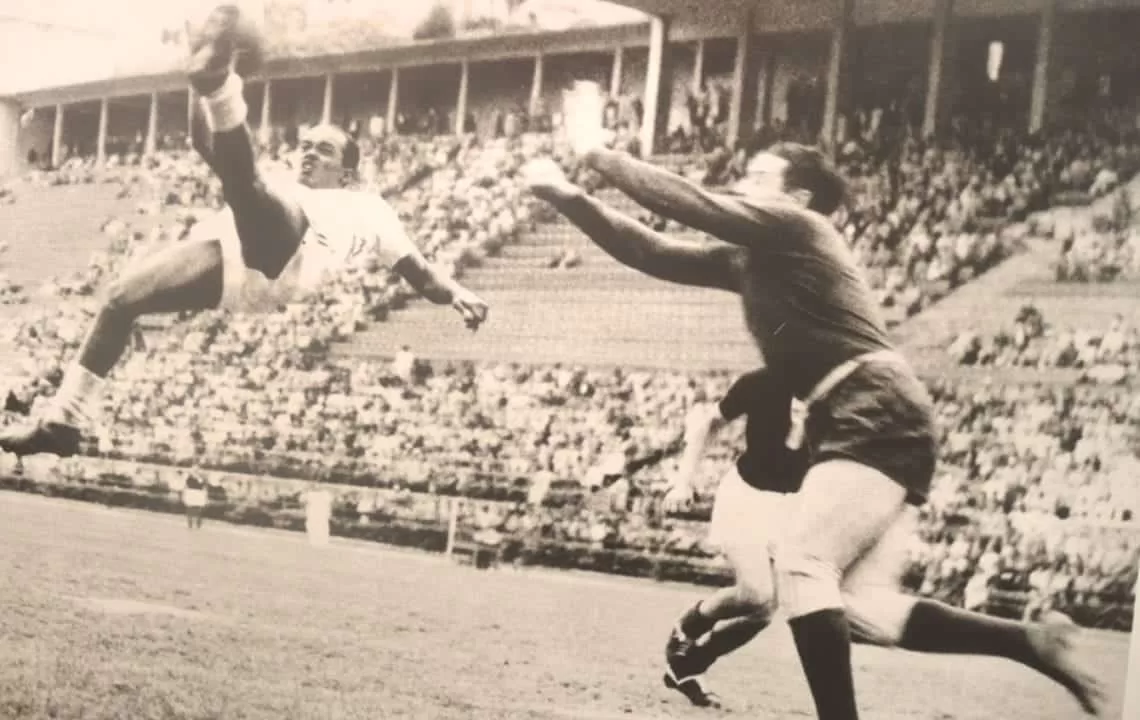 Exposição do jogador Leônidas da Silva vai até 14 abril em Bragança