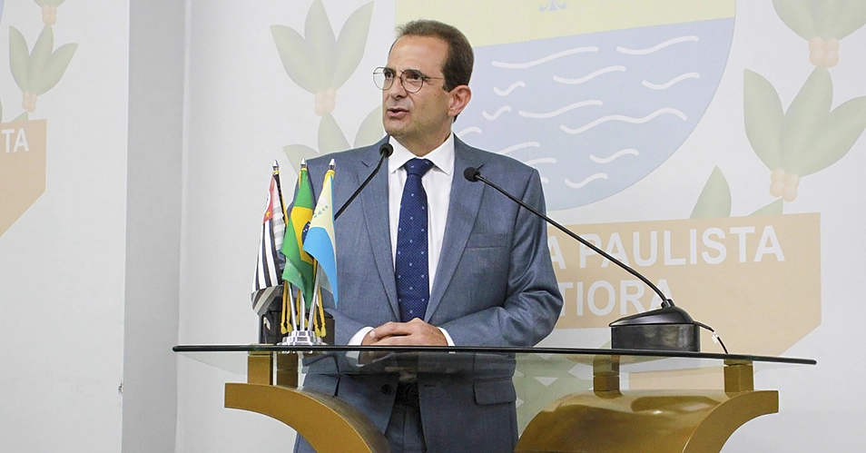 Câmara aprova e Chedid sanciona criação de 30 cargos comissionados