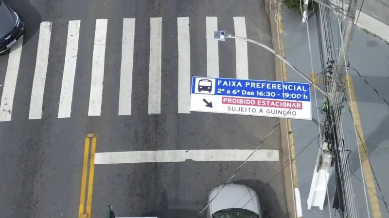 Pires Pimentel: Prefeitura sinaliza faixa reversível no sentido Taboão