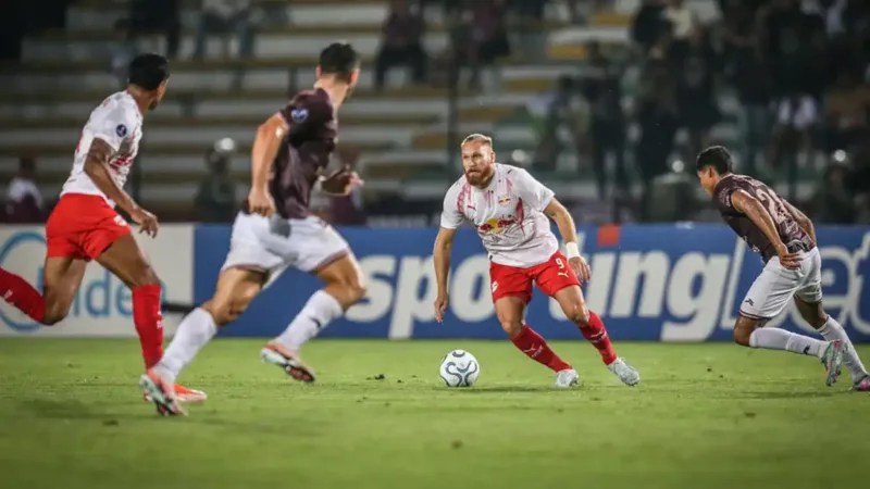 Red Bull Bragantino joga por vaga no playoff da Sul-Americana