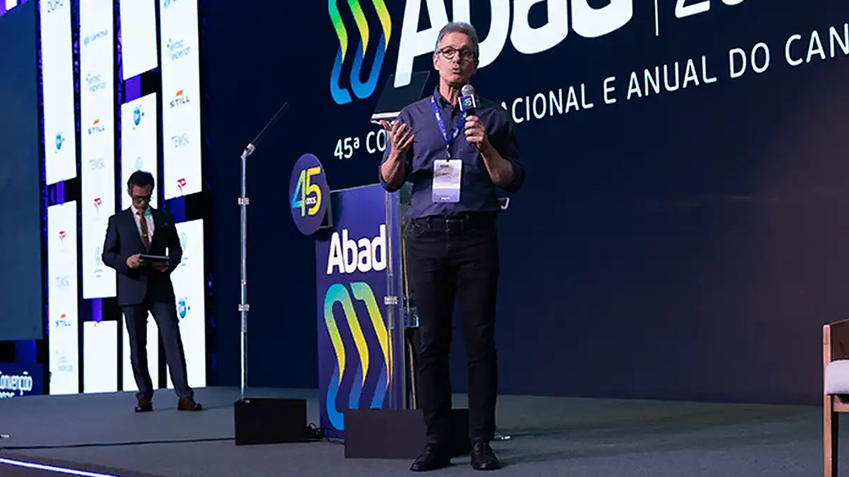 Pré-candidato à Presidência da República visita Atibaia