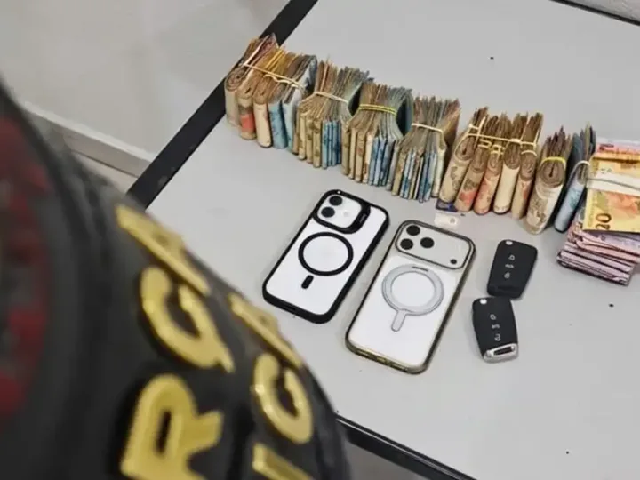 Força Tática prende dupla suspeita com mais de R$ 57 mil