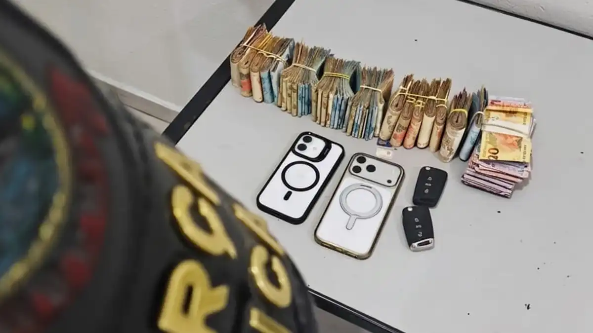Força Tática prende dupla suspeita com mais de R$ 57 mil