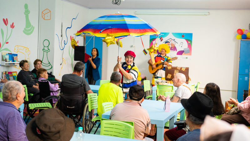 Projeto cultural e social “Vovôteca – Brincar Não Tem Idade” inaugura espaço permanente para idosos em Bragança Paulista
