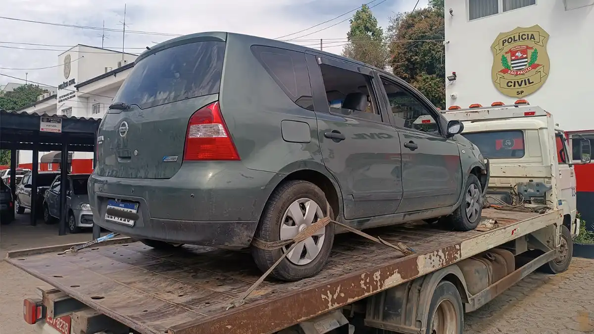 Após perseguição, PM prende homem com carro dublê em Bragança Paulista