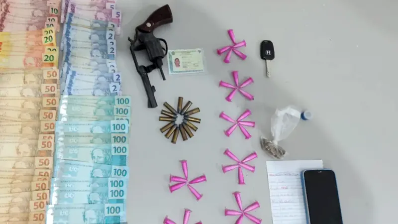 Traficante armado é preso em abordagem na Pires Pimentel